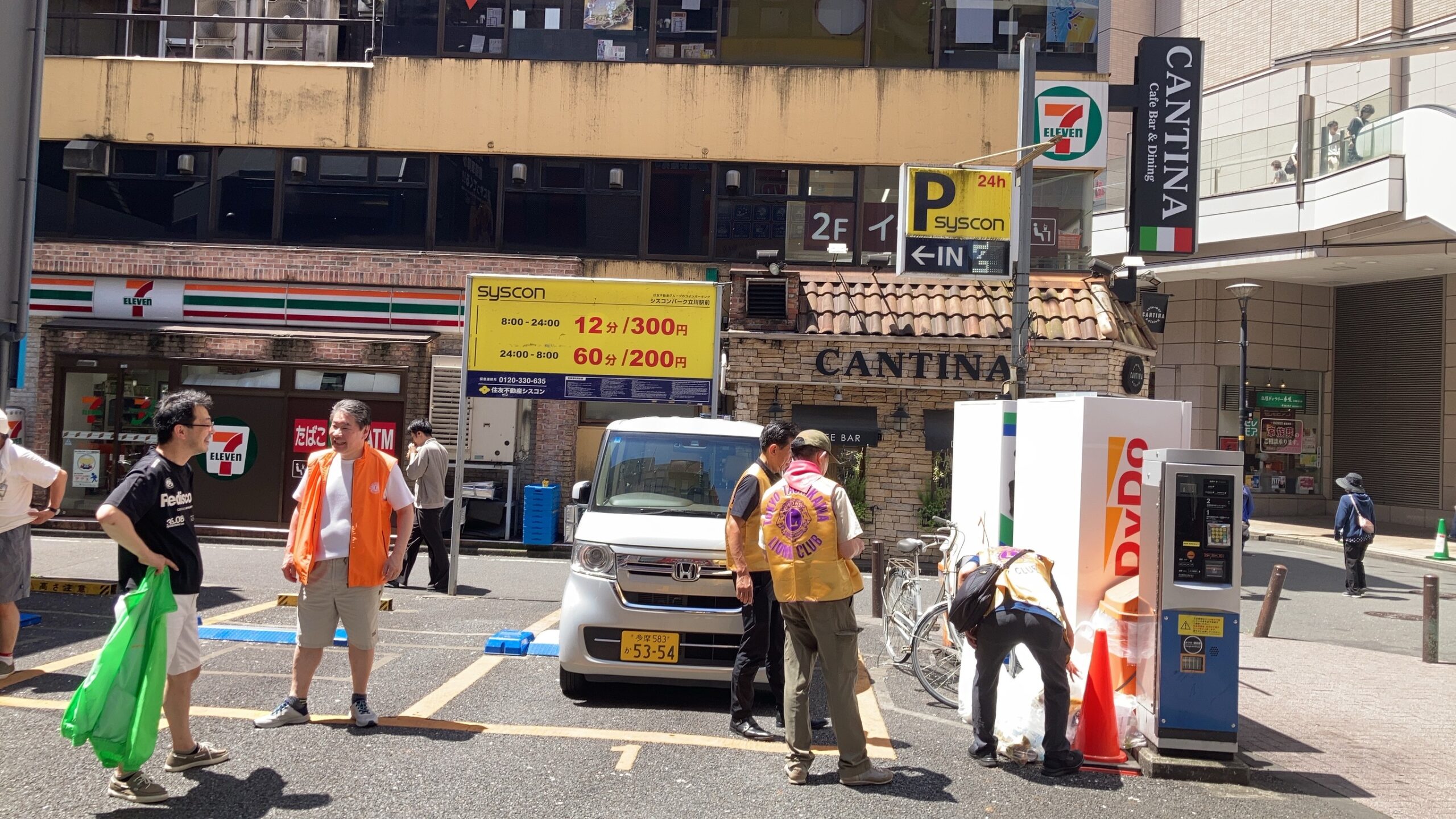 立川駅北口清掃